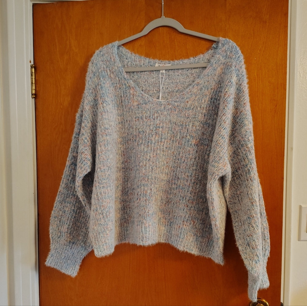 NWT Cozy Multi-Tone Knit Sweater